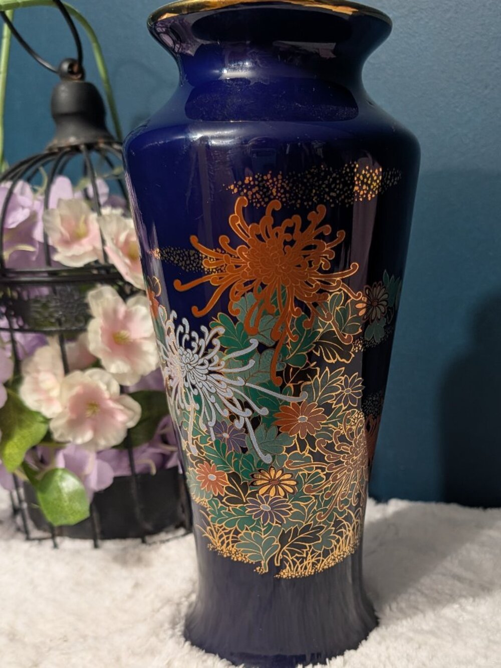 Vintage Chinese Cobalt Blue Porcelain Vase Gold Gilt Chrysanthemum Floral 10"